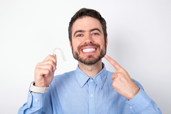Maintaining Your Clear Aligners
